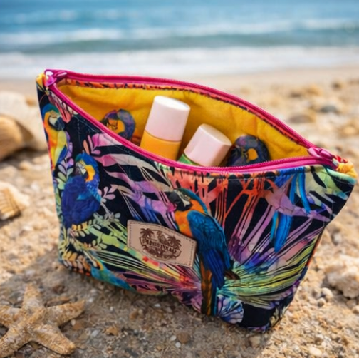 Medium Tropical Parrot Zipper Pouch